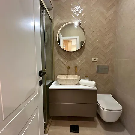 Pia Apartment *